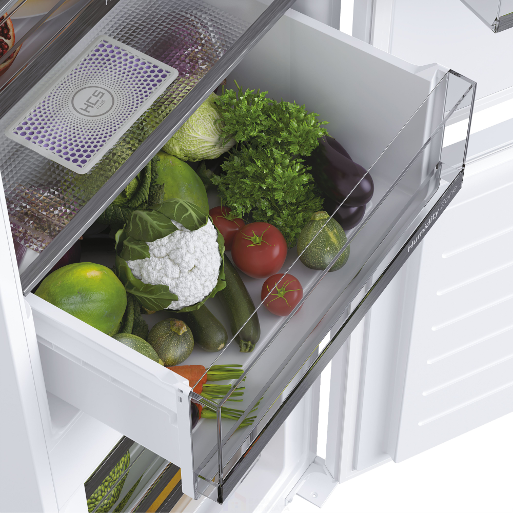 Встраиваемый холодильник Haier HBW5518ERU